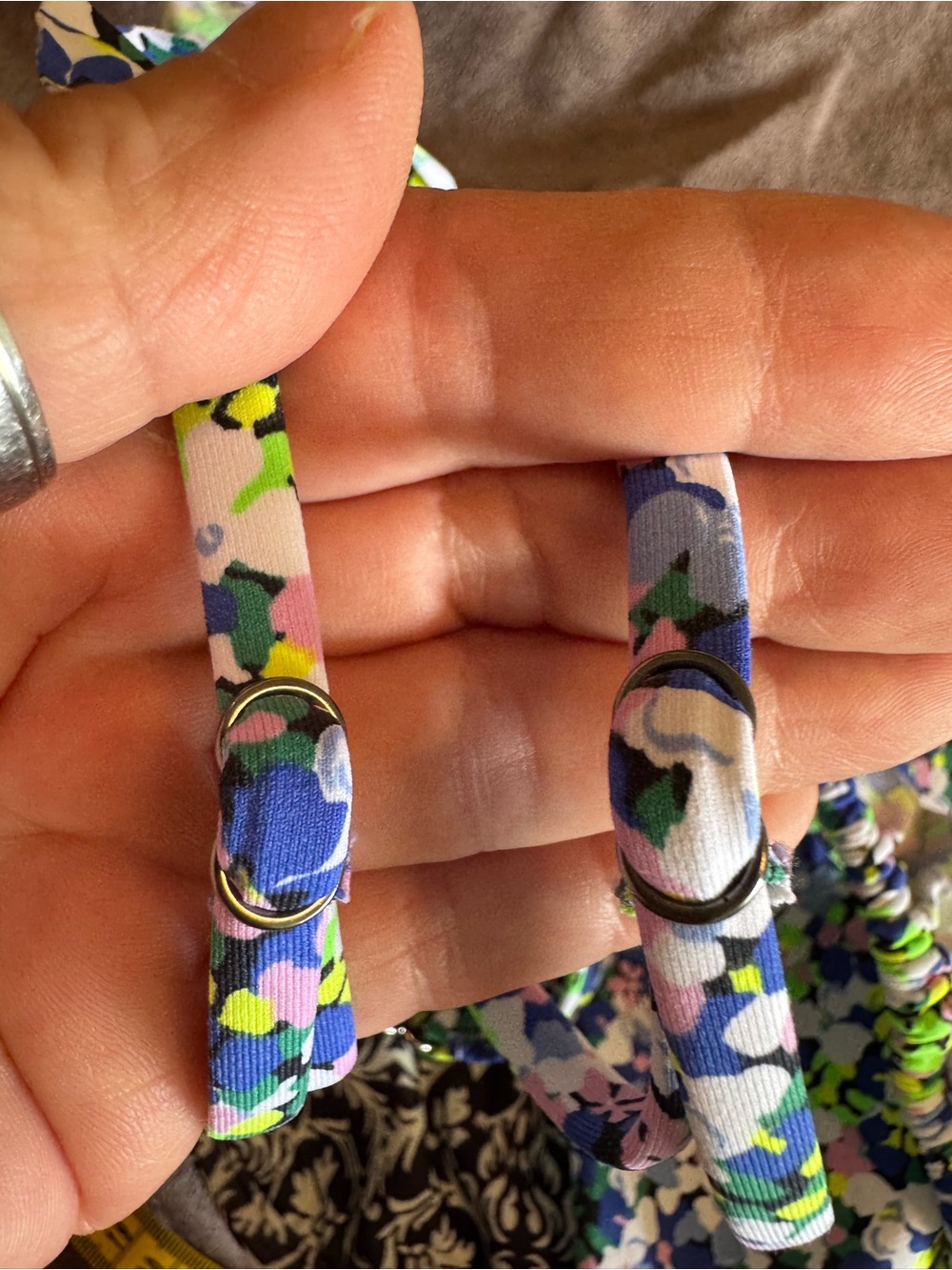 Maaji Multicolor Floral Fabric Accent with reversible navy and white print NWT - Picture 5 of 11